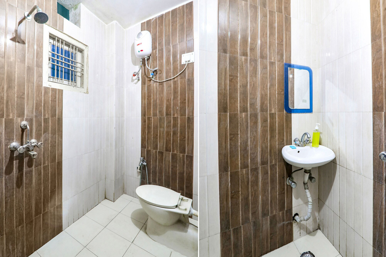 Bathroom, FabHotel The Hudco Grand, Patna