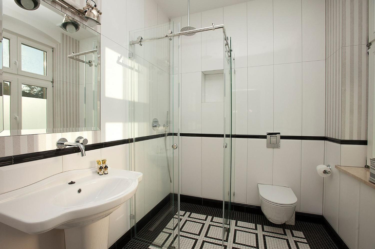 Bathroom 3, Comfort Art by Grand Apartments, Sopot