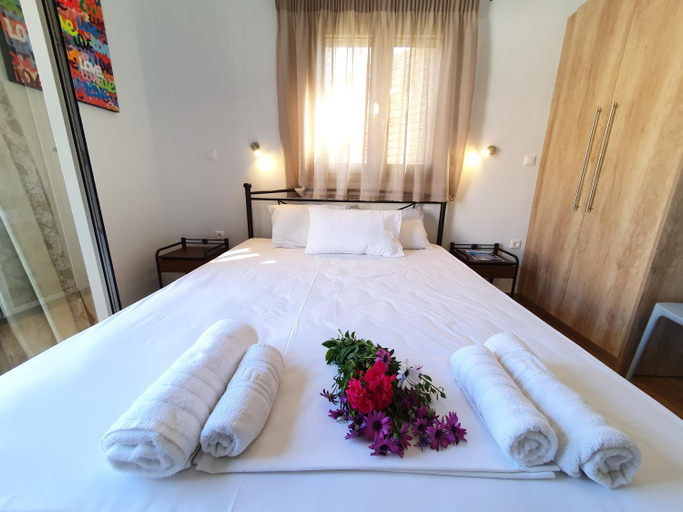 Others 3, Tasos Rooms, Peloponnese