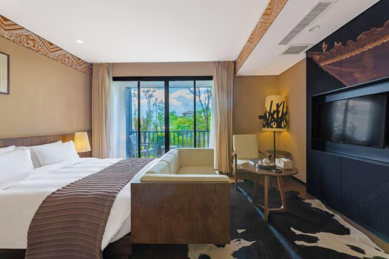 Bedroom 3, Dali Hidden in the Clouds Lake View Hotel, Dali Bai