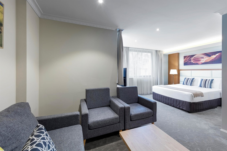 Bedroom 2, Hotel Diana, Brisbane