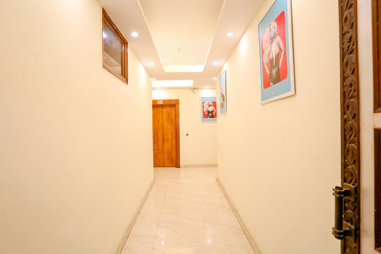 Public Area 3, FabHotel F9 NSP, Delhi