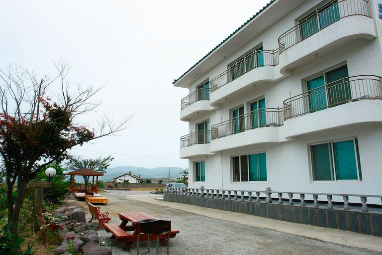Others 5, Buan Byeonsanbando Haejoeum Pension, Buan