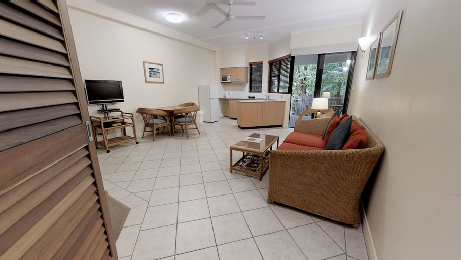 Others 5, Silkari The Pavilions Port Douglas, Douglas