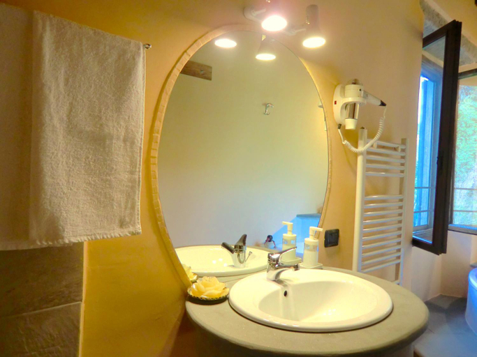 Bathroom 6
