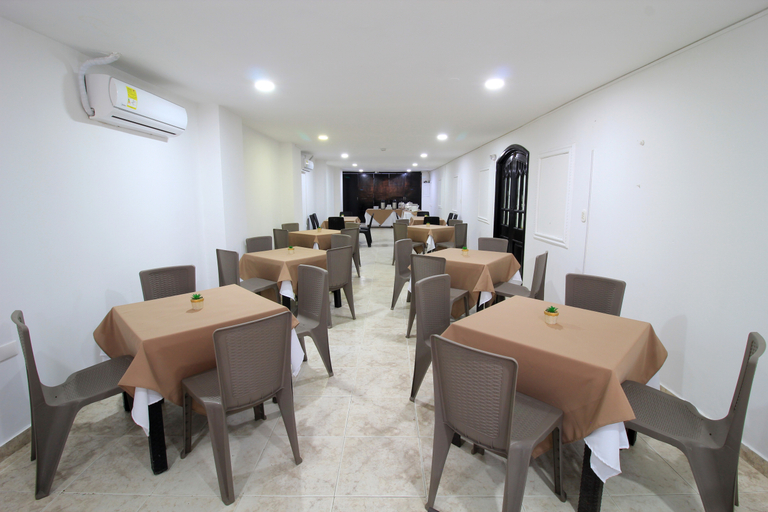 Food & Drinks 4, Hotel Rodadero Inn by GEH Suites, Santa Marta (Dist. Esp.)