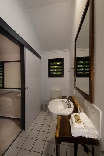 Bathroom 5, Cape Tribulation Beach House, Douglas