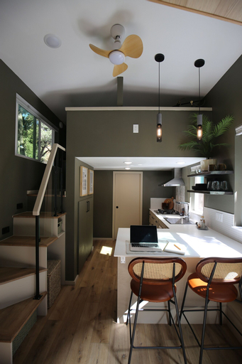 Dining Room 10