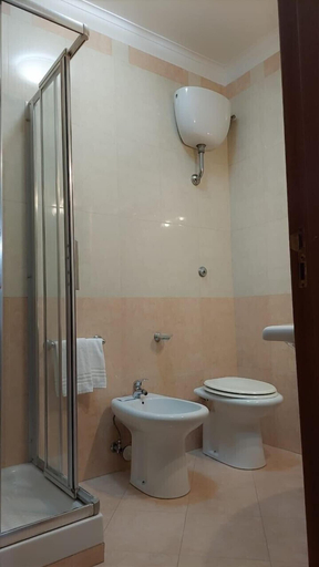 Bathroom 4, HOTEL SERENA, Napoli