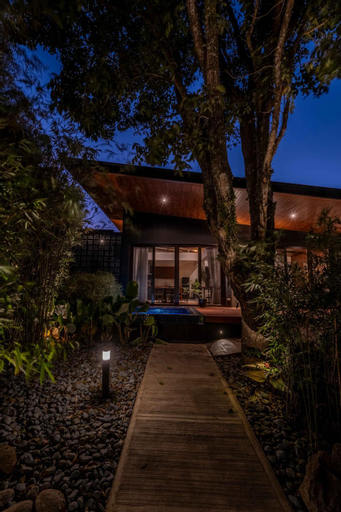 Shanti Cabin - Ezra Viniti Resort, Tagaytay City