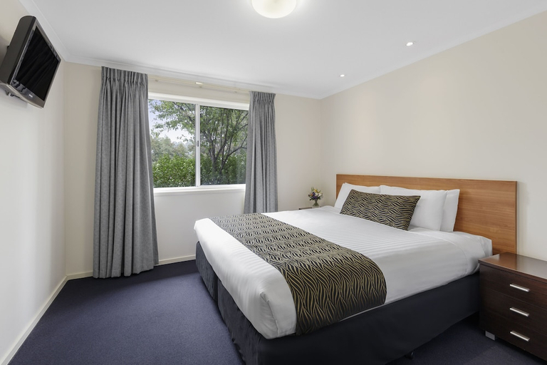 Bedroom 2, Ramada Encore by Wyndham Belconnen Canberra, Canberra