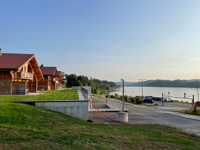 Others 4, Chalets Coeur du Lac, Doubs