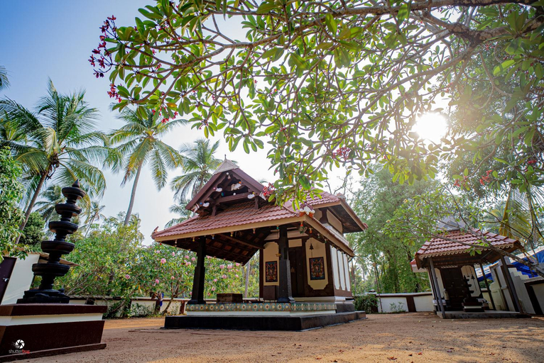 Exterior & Views 1, Meleppura Homestay, Thrissur