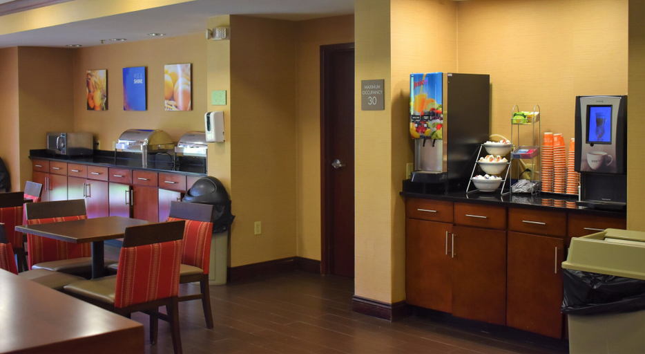 Food & Drinks 4, Comfort Suites Forrest City, Saint Francis