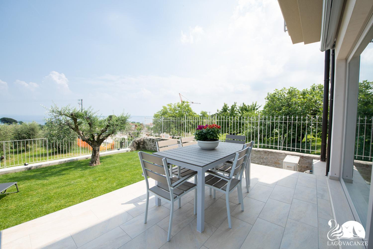 Others 3, Villa Simoni, Brescia