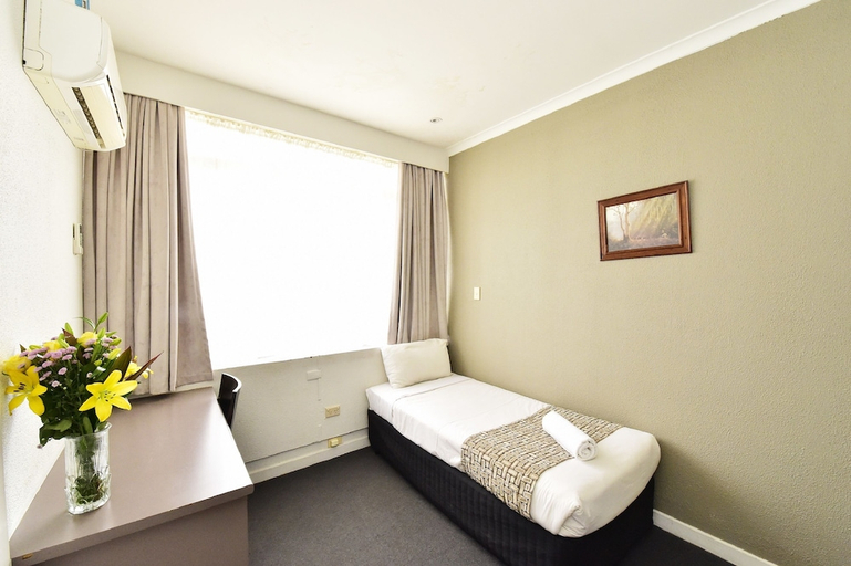 Bedroom 2, Greet Alice Springs, Alice Springs- Stuart