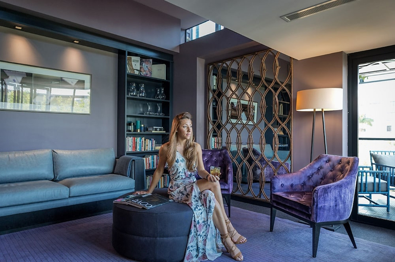 Others 5, Spicers Balfour Hotel, New Farm
