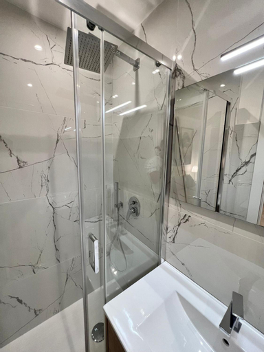 Bathroom 5