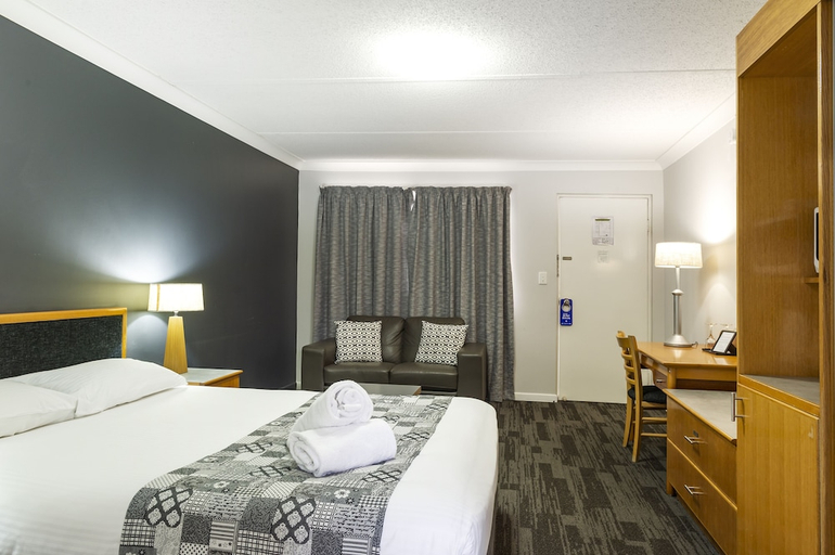Bedroom 3, IPSWICH COUNTRY MOTEL, Ipswich - Central