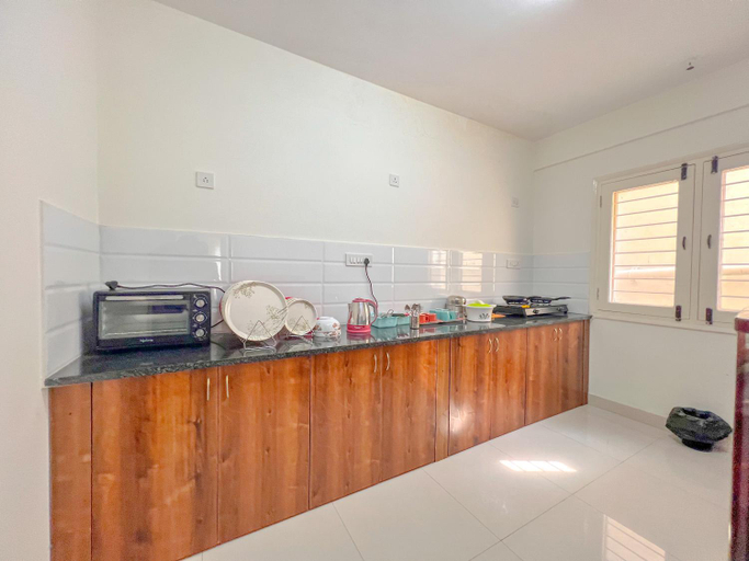 Food & Drinks 5, Windfall Service Apartment, Bangalore