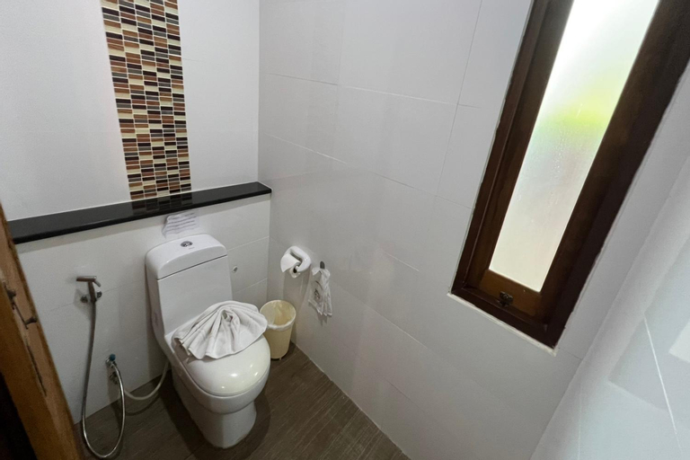 Bathroom 15