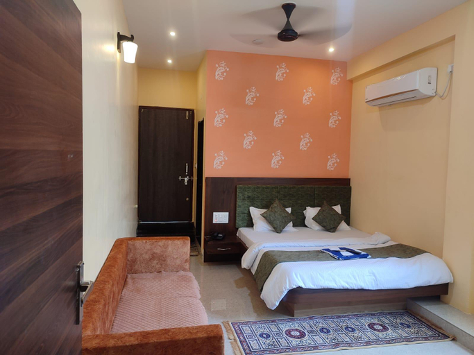 Bedroom 2, Hotel Shivalay Palace Maheshwar, West Nimar