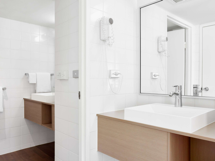 Bathroom 15