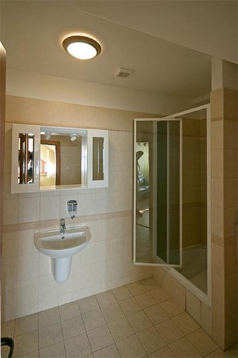 Bathroom 4, Ubytovanie Biely Dom, Ružomberok