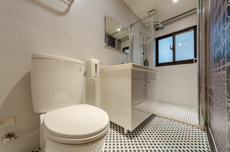 Bathroom 2, Shanlight B&B, Yilan