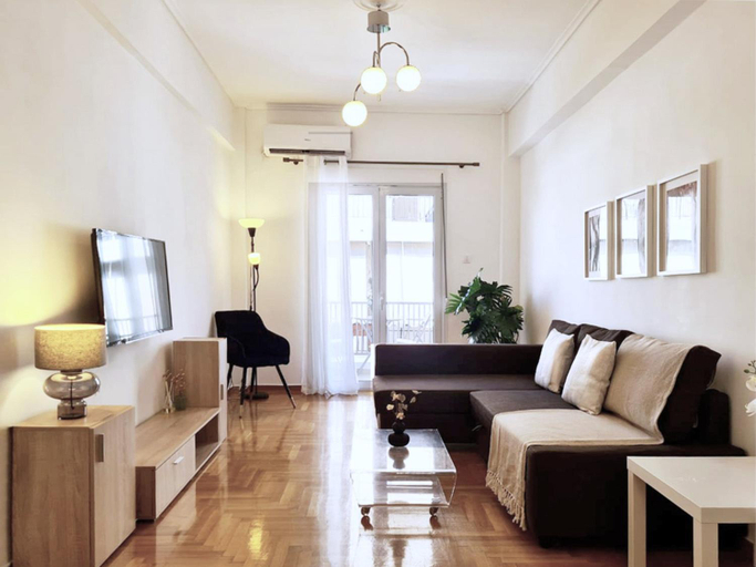 Others 5, Phaedrus Living Piraeus Abstract Flat, Attica