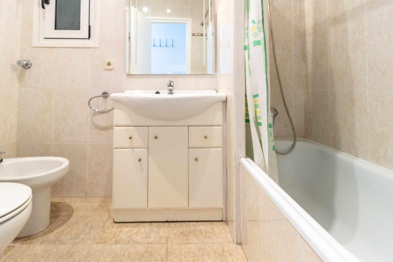 Bathroom 4, Caleta Sol 206I Apartamento con terraza y vistas, Girona