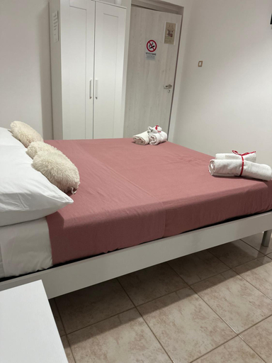 Others 3, Dolce Notte, Taranto