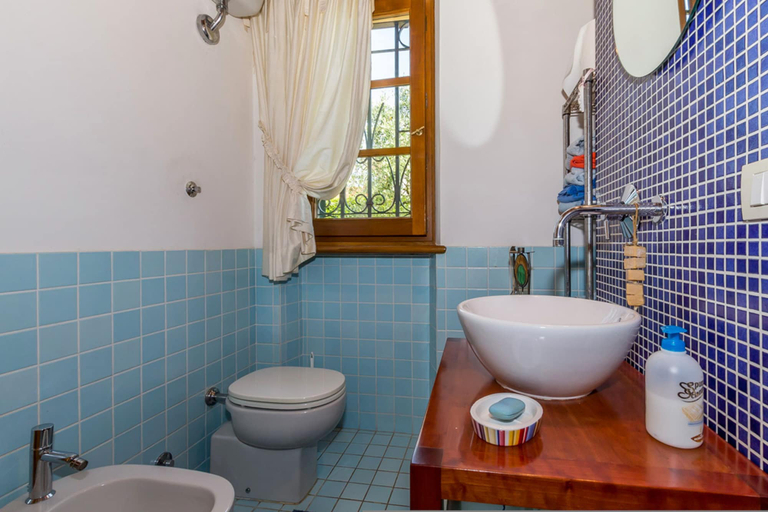 Bathroom 5, Villa Pallina 4BR Villa with Private Pool, Lucca