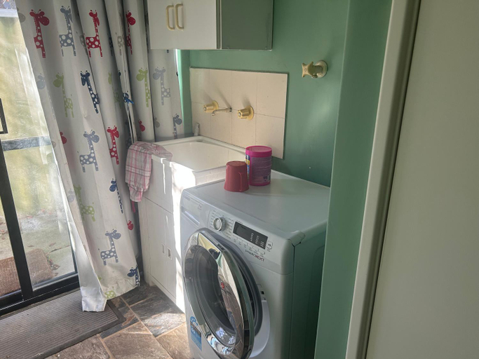 2, Single room share bathroom and kitchen, Perth