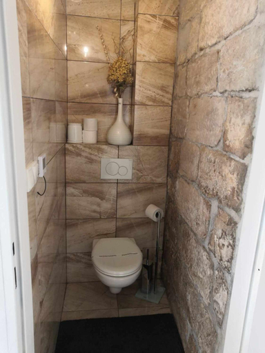 Bathroom 3, Hrensko32, Děčín