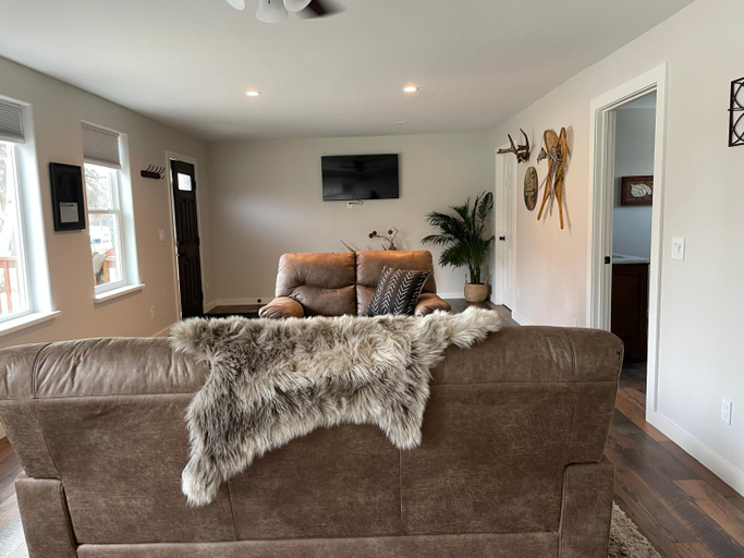 Others 5, Alaska Lake + Lodge at Longmere, Kenai Peninsula