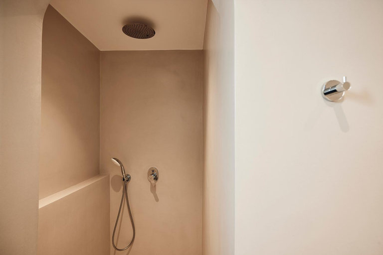 Bathroom 1, Kanala Studios, South Aegean