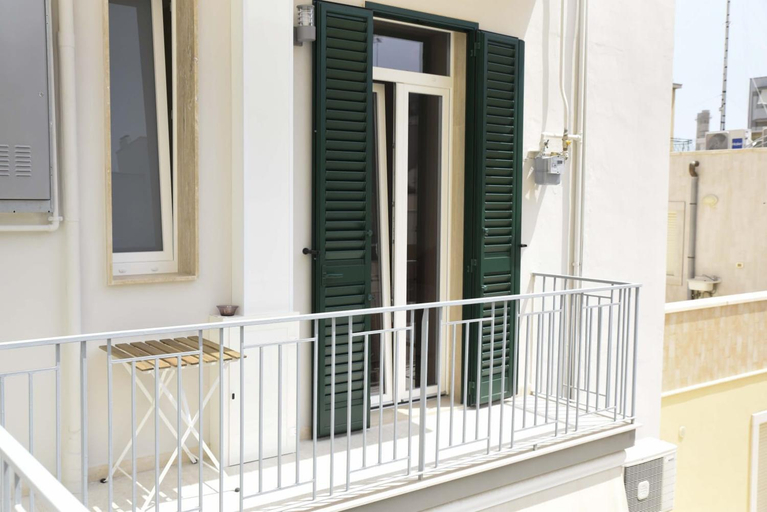 Others 5, La casa del Gabbo, Bari