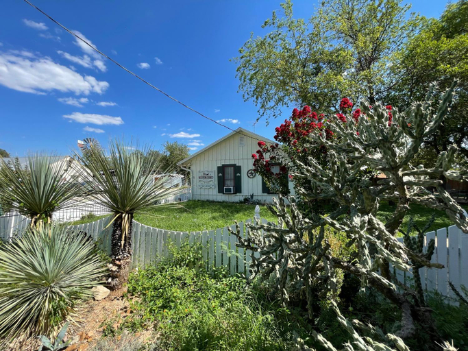 Others 4, Carriage Inn - Cottage, Bandera