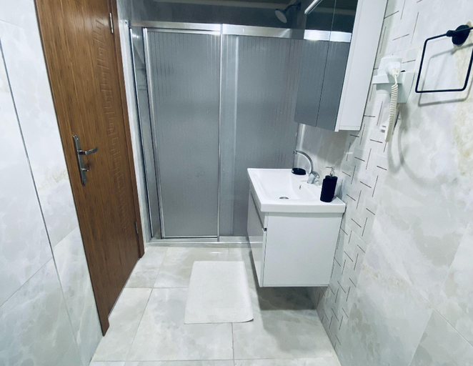 Bathroom 3, Hotel Özsefa, Bakırköy