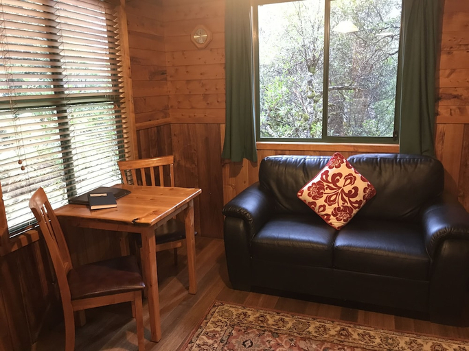 Others 4, Cradle Mountain Highlanders Cottages, Kentish