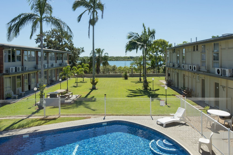 Sport & Beauty 5, Mid City Motor Inn, Mackay - Pt A