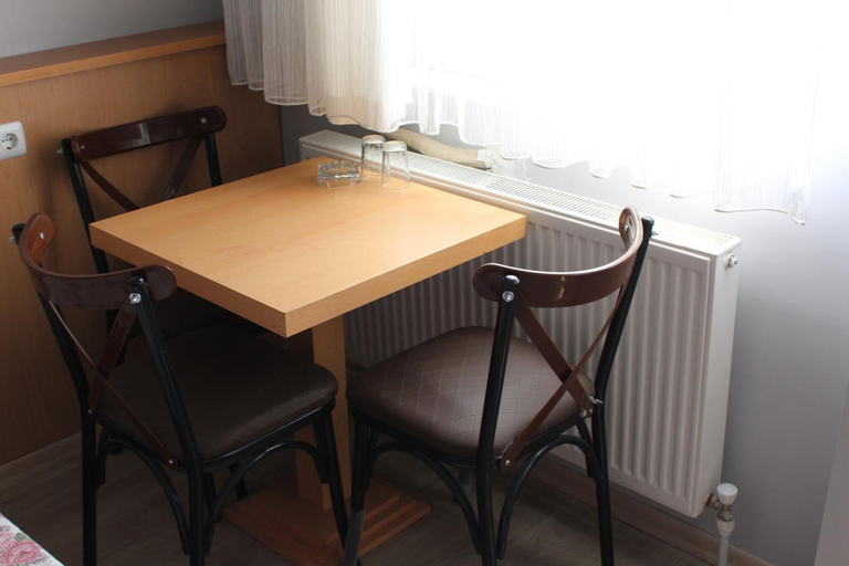Others 5, Hotel Özsefa, Bakırköy
