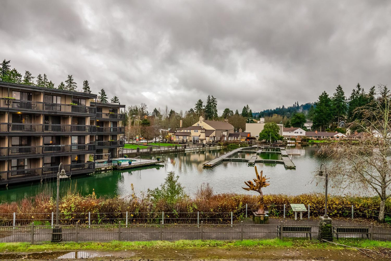 Lake Oswego Mid-Century, Clackamas