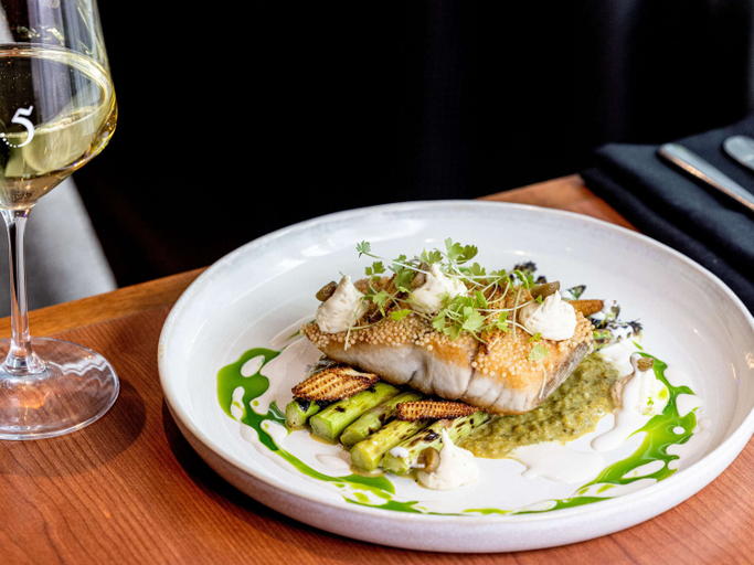 Food & Drinks 5, Novotel Perth Langley, Perth