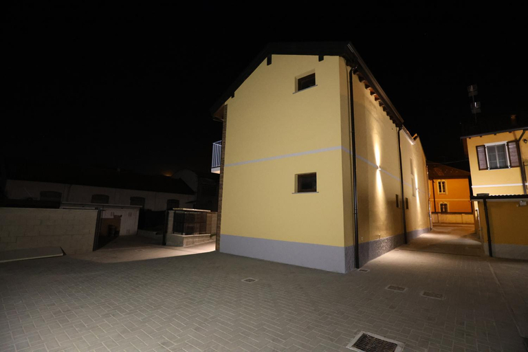 Others 4, Villoresi Rooms, Milano