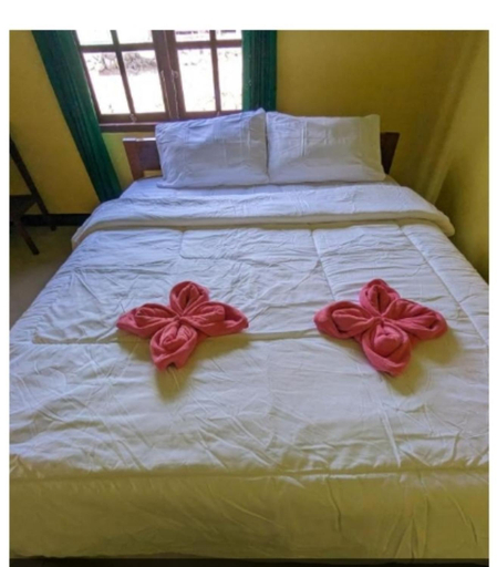 Bedroom, Mushtinal Guest House, Ende