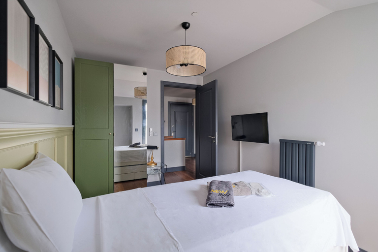 Bedroom 3, Benesta Residence by NewInn, Beyoğlu