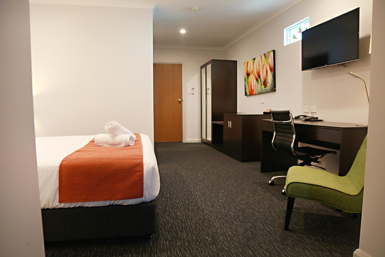 Bedroom 2, The Abbott Boutique Hotel, Cairns