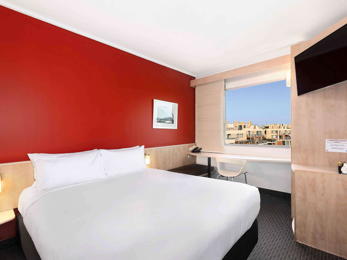 Bedroom 3, ibis Sydney Darling Harbour, Sydney